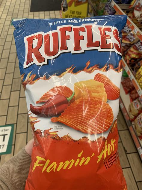 Flamin Hot Ruffles WITH cheese : r/chips