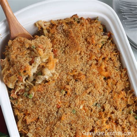 Easy, Old-Fashioned Cheesy Tuna Noodle Casserole – Sunny Home Creations