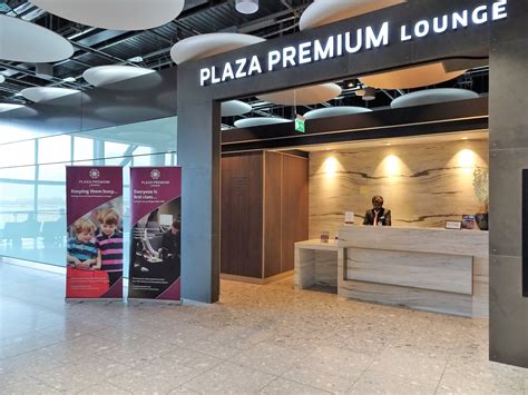 Plaza Premium Lounge at London Heathrow Airport | Amex DE