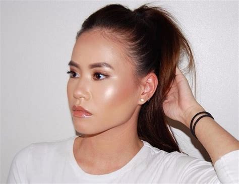 Best Ways About How to use Highlighter Effectively