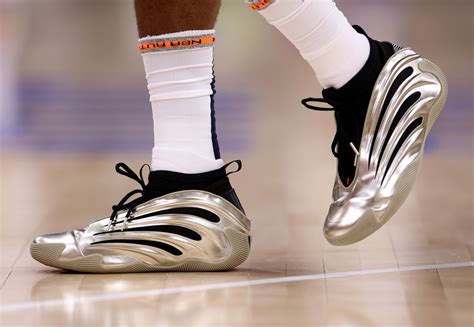 James Harden Debuts Adidas Harden Vol. 9 In-Game