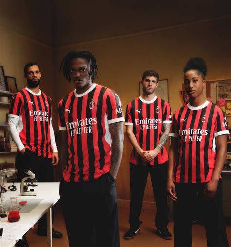 AC MILAN HOME KIT 2024/25 | AC Milan Store