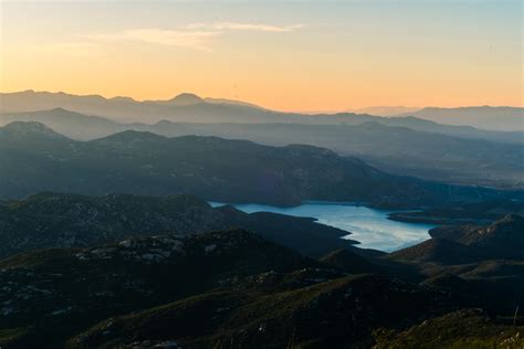 Sunrise over Iron Mountain, San Diego, CA [OC] [4896 x 3264] : r/EarthPorn