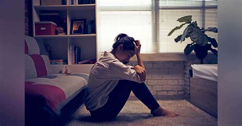 How To Overcome Loneliness In The Time Of Social Distancing | Femina.in