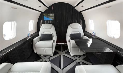 N308JE Challenger 300 - Jet Edge International S/N 20218