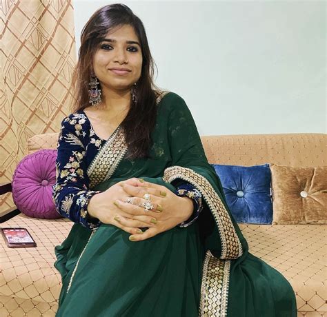 Velvet Styles to Flaunt this Festive Season – anokherang