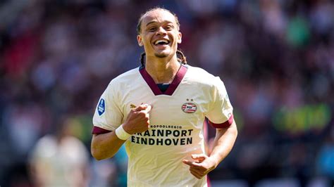 Netherlands midfielder Simons leaves PSV to re-join PSG - ESPN