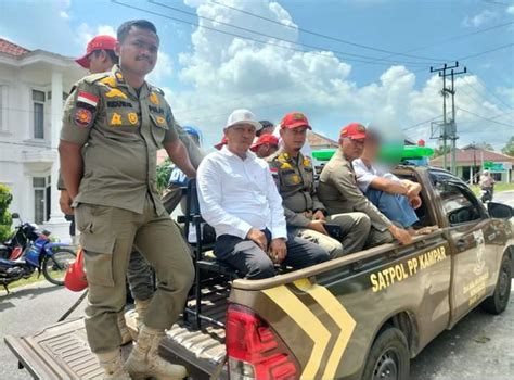 Satpol PP Kampar Amankan dan Kembalikan ke Sekolah Masing-masing Para ...