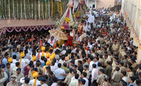 Praying for Lord Jagannath's divine blessings :Shri Modi blogs at start ...