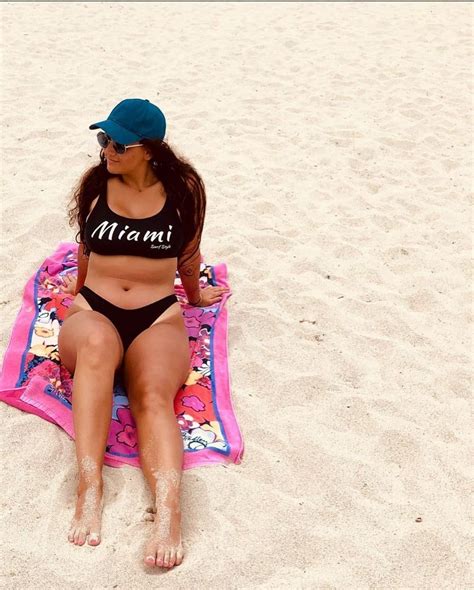 Comedian Morgan Gallo : r/CelebrityBelly