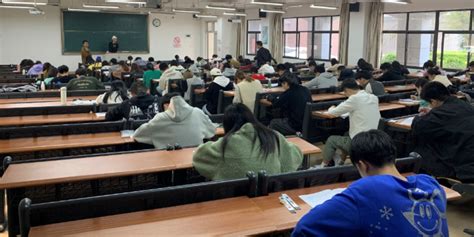 广东外语外贸大学学费2023年多少钱一年，各专业收费标准