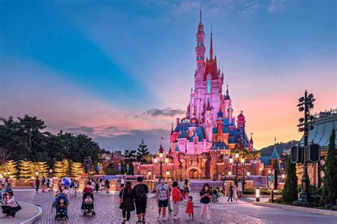The Ultimate Hong Kong Disneyland Planning Guide (2025) | Your Disney