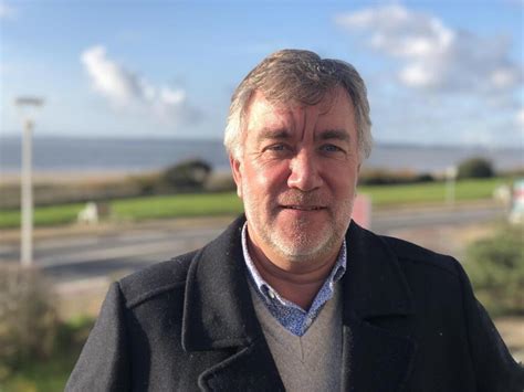 La Première Ministre demande au préfet de ne pas valider la démission ...