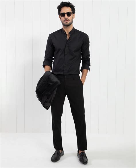 Rare Rabbit Men's Pristina Black Cotton Plain Regular Fit Full Sleeve