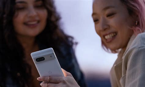 Google Is Giving Early Access To Its AI Assistant To Pixel Superfans ...