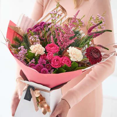 Trending Winter Bouquet: Order Flowers Online | Interflora India ...