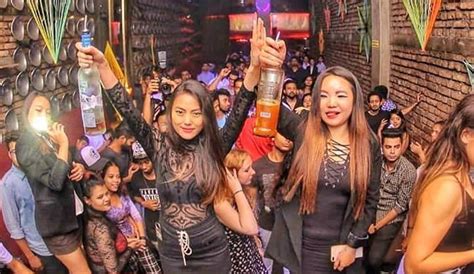 10 Best Bars For Women in Mumbai | WhatsHot Mumbai