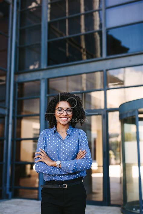Professional Female Business Person 的图像结果
