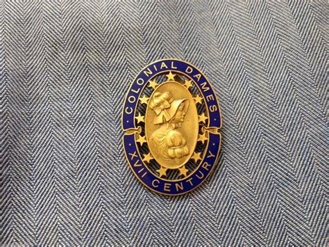 VTG-XVII CENTURY Colonial Dames GOLD FILLED Official INSIGNIA PIN ...