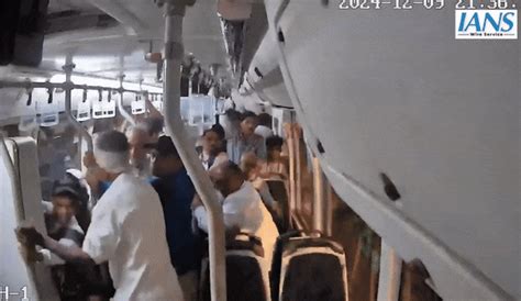 मुंबई की किलर बस में हादसे के दौरान क्या हुआ था? टिकट काट रहा था ...