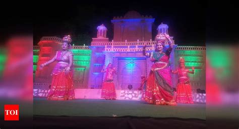 Malhari hues at Holkar Mahotsav | Events Movie News - Times of India