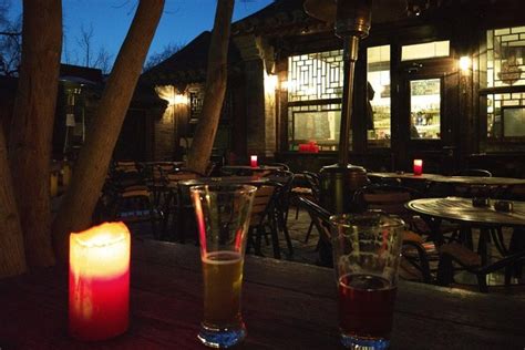 Beijing Hutong Nightlife Tour with Dinner and Dali Courtyard 2022 - Viator
