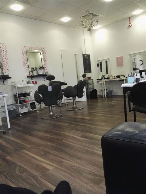 Aurora Beauty Salon Office Photos