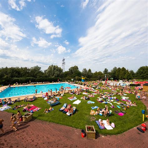 ZWEMBAD DE STOK (2025) All You Need to Know BEFORE You Go (with Photos ...