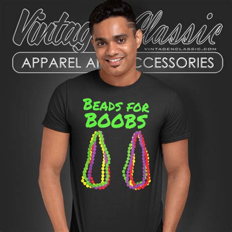 Mardi Gras Shirt Beads For Boobs - Vintagenclassic Tee