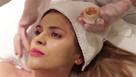 Best Cosmelan Peel Treatment in Sungam for Pigmentation