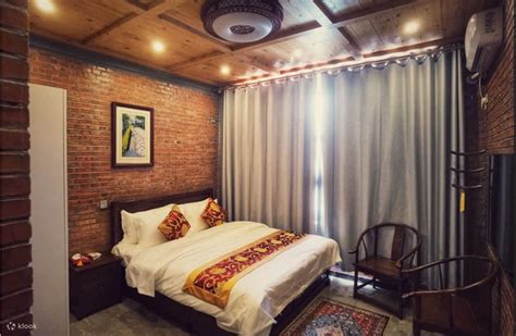 Mutianyu Great Wall 2 Days 1 Night Bus Tour (Accommodation Included ...