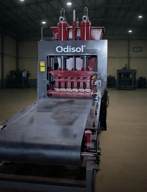 Hydraulic Double Compaction Brick Making Machine at Best Price, High ...