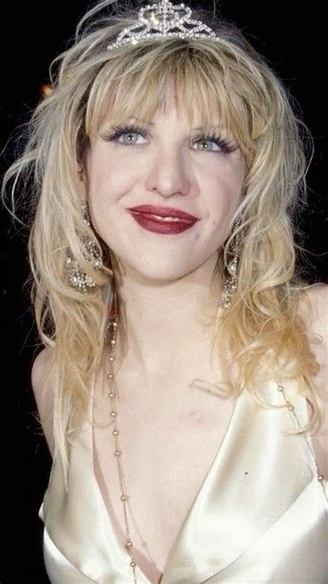 Halloween Inspiration | Courtney love, Courtney love 90s, Kurt and courtney