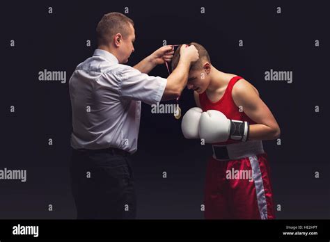 Boxing Referee 的图像结果