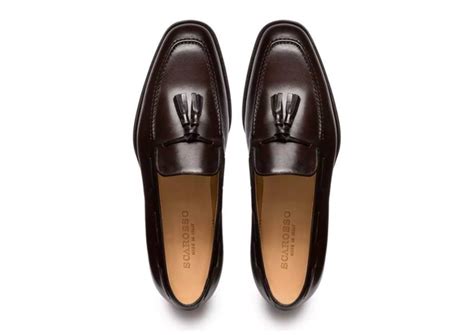 How to wear loafers with jeans