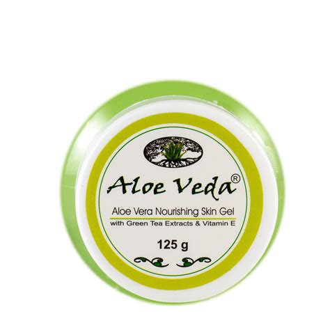 Nourishing Aloe Vera Gel (with Green Tea Extracts & Vitamin E beads ...