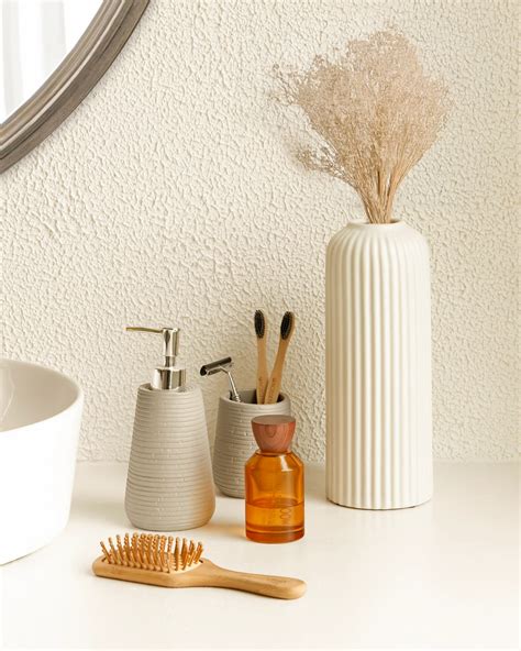 Buy Ribbed Vanilla Silk Vase - Ceramic, Modern | Claymistry