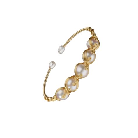 White Coloured Trendy Fancy Bracelet – mangatraipearls