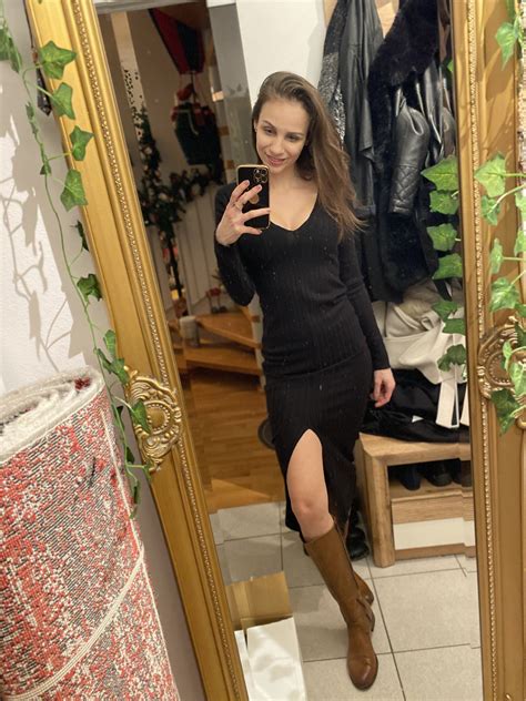 TW Pornstars - MaryWet. Twitter. Freitag der 13. 🖤 Für mich immer ein ...