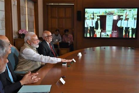 Inauguration of Motihari-Amlekhganj (Nepal) pipeline by PM and PM Oli ...