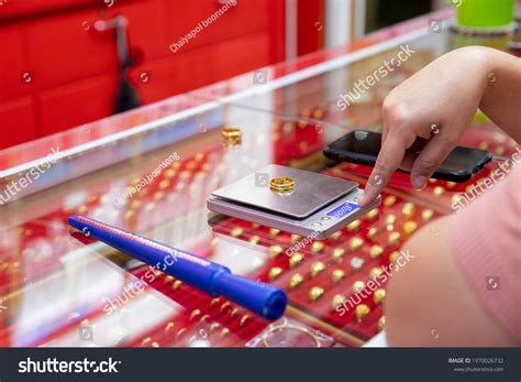 6,463 Online Shopping Handmade Images, Stock Photos & Vectors ...