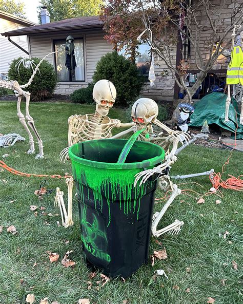 Image result for Alien Halloween Outside Decorations