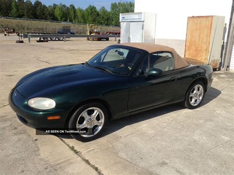 - 1999 Mazda Miata - 5 - Spd. Convertible - Cold A / C - Good Car
