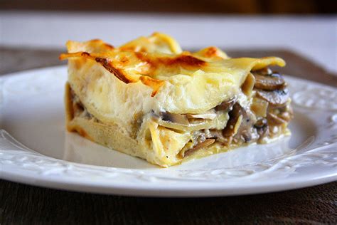 collecting memories: Mushroom Lasagna with Béchamel Sauce