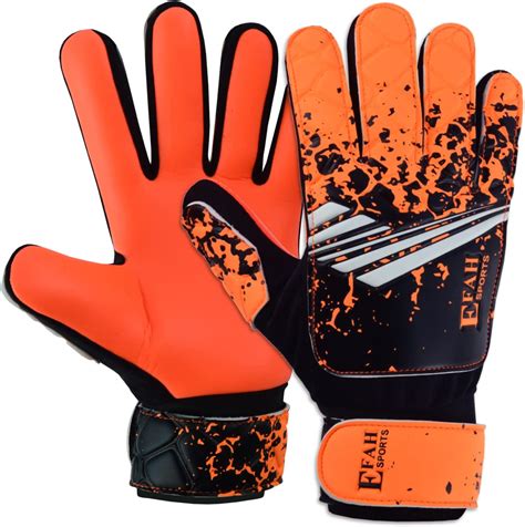 Best Soccer Goalkeeper Gloves to Maintain That Clean Sheet