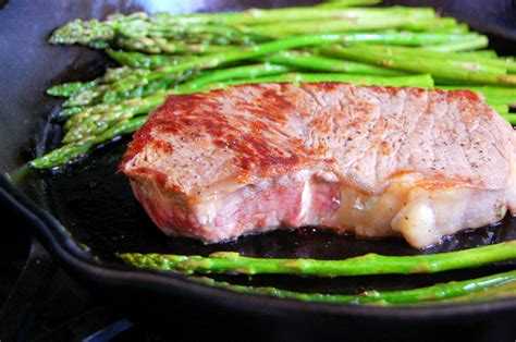 How To Cook Asparagus And Steak at Louis Brannan blog