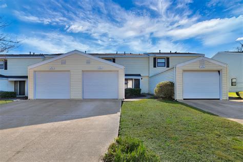 Saddle Brook Landings