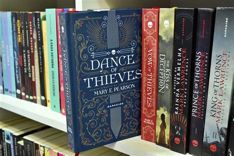 [Resenha] Dance of Thieves - Mary E. Pearson | Último Romance