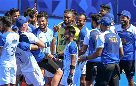 PM Modi writes heartfelt letter to Hockey legend Sreejesh on his ...