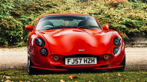 5 Cars So Powerful They Were Banned From Roads